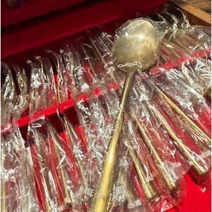 A set of six mother of pearl flatware